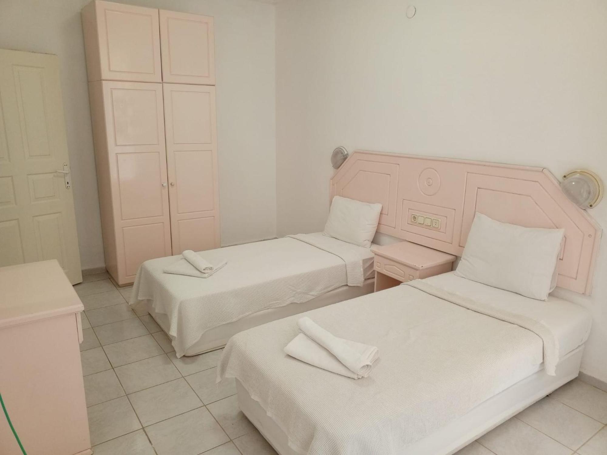 Pembe Kosk Apart Otel 费特希耶 外观 照片